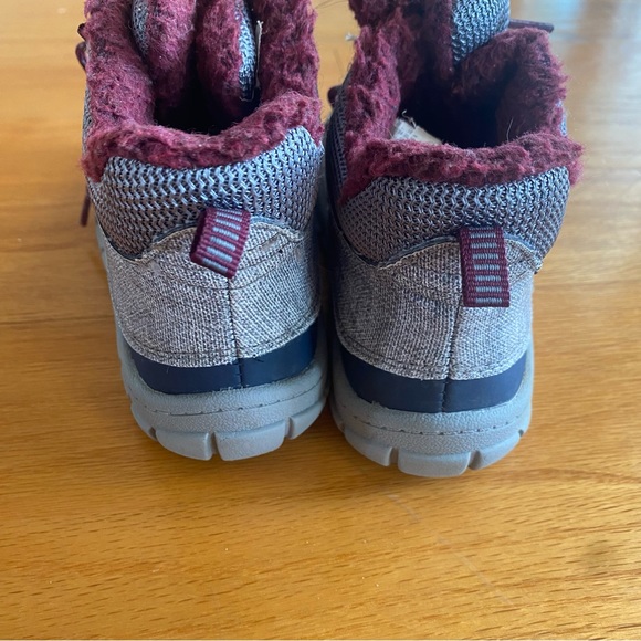 Winter boots Size 11 - Picture 5 of 6